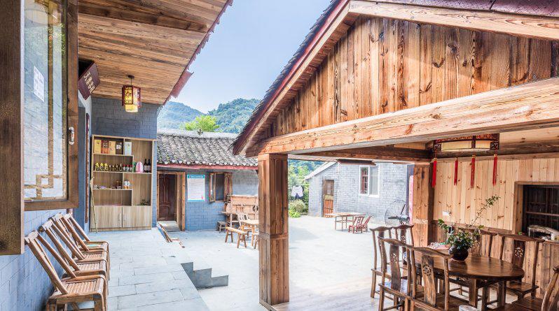 Wudangshan Tianle Hotel Shiyan  Bagian luar foto